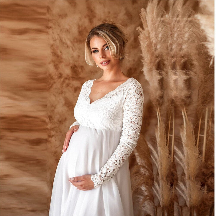 Mune | Elegant Maxi Dress in Lace for Pregnancies