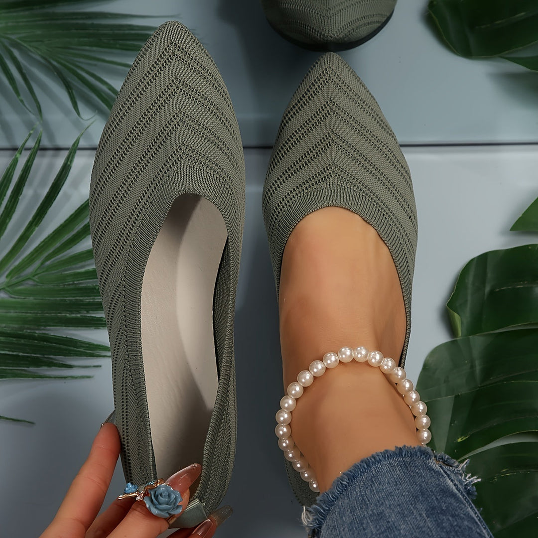 Comfortable flat shoes for women