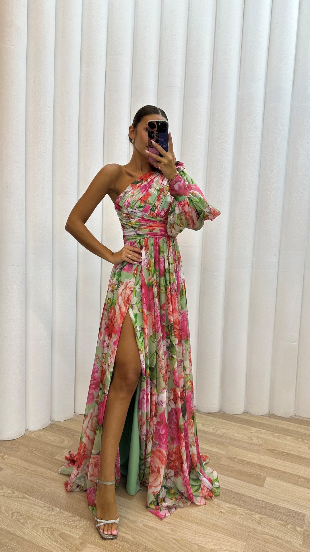 Mune | Elegant Flowy Shoulder Dress for Summer Events