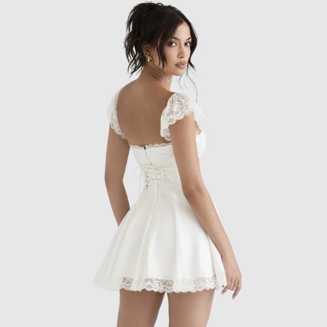Mune | Dress with Square Neckline and Lace Trim