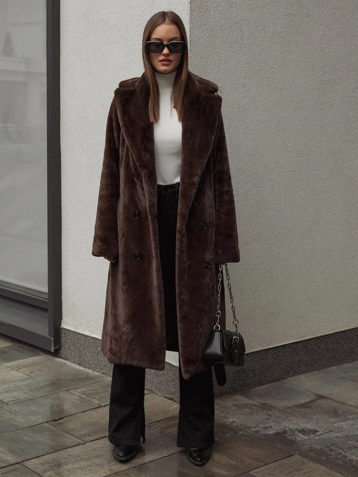 Mune | Long Coat with Elegant Shape