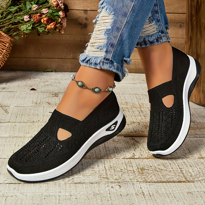 Casual, breathable slip-on sneakers