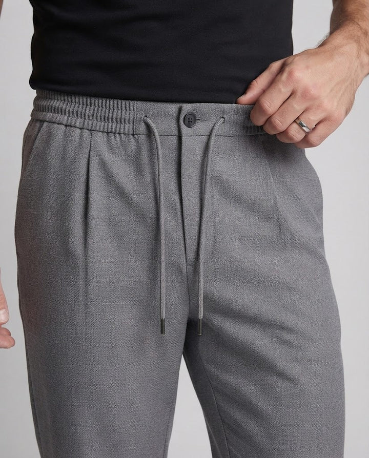 Men's Lightweight Relaxed Pants with Elastic Waistband, Drawstring and Soft Crease Mune Fashion