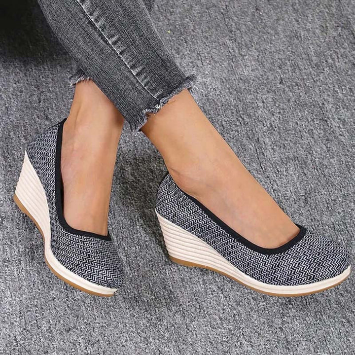 Casual wedge shoes