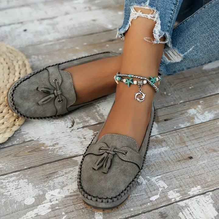 Mune Fashion | Classic Suede Slippers with Tassel Detail for Women