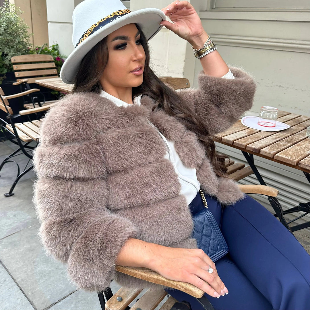 Mune | High-Quality Faux Fur Jacket Elegant Design for Elegance and Comfort