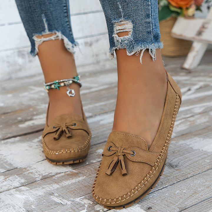 Mune Fashion | Classic Suede Slippers with Tassel Detail for Women