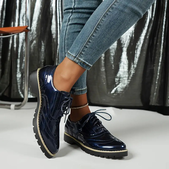 Shiny leather shoes Mune Fashion