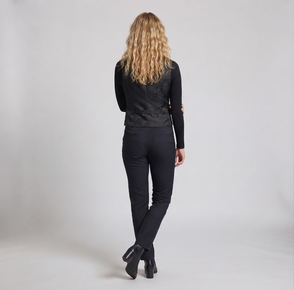 Women Elegant Velvet Waistcoat with Floral Patterns and Double Button Placket Mune Fashion