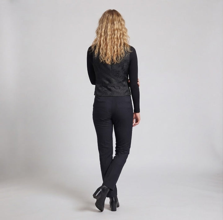 Women Elegant Velvet Waistcoat with Floral Patterns and Double Button Placket Mune Fashion
