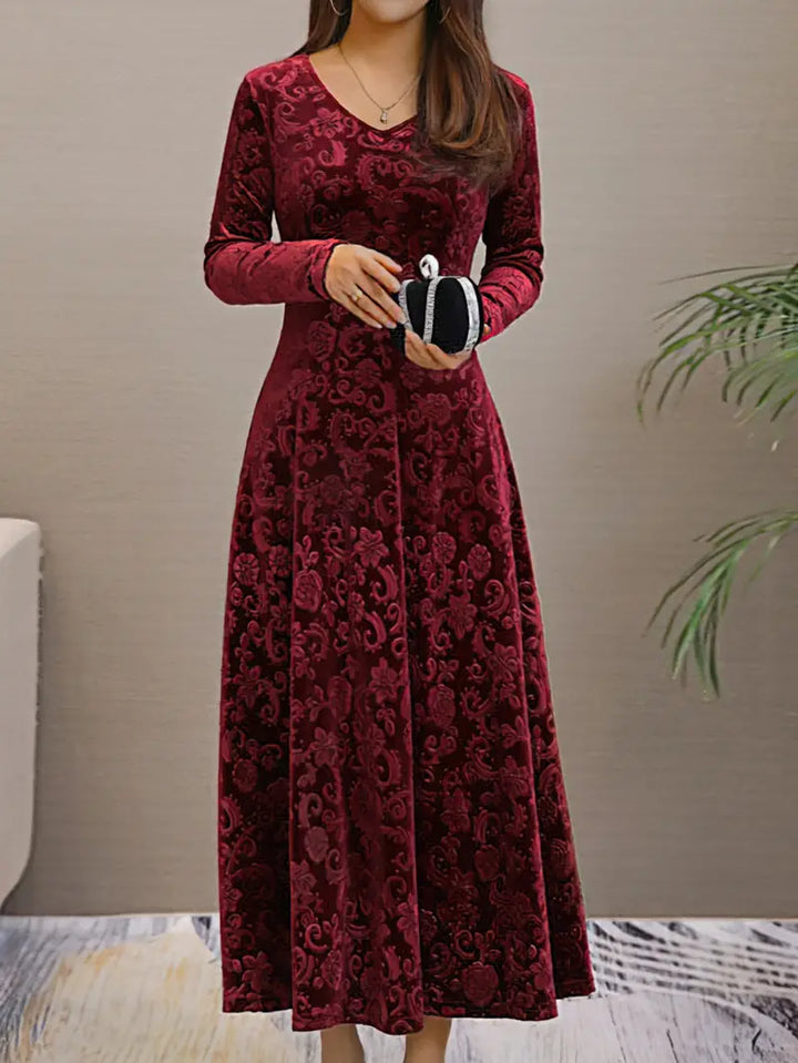 Mune | Figure-Flattering Flared Dress