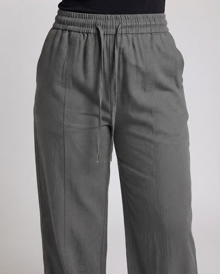 Ladies Comfortable and Wide Cut Chino Pants Mune Fashion