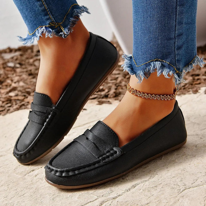 Mune Fashion | Gommino Flat Crossed Soft Sole Women