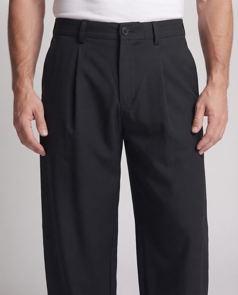 Men's extra wide pleated palazzo pants with side utility pocket Mune Fashion