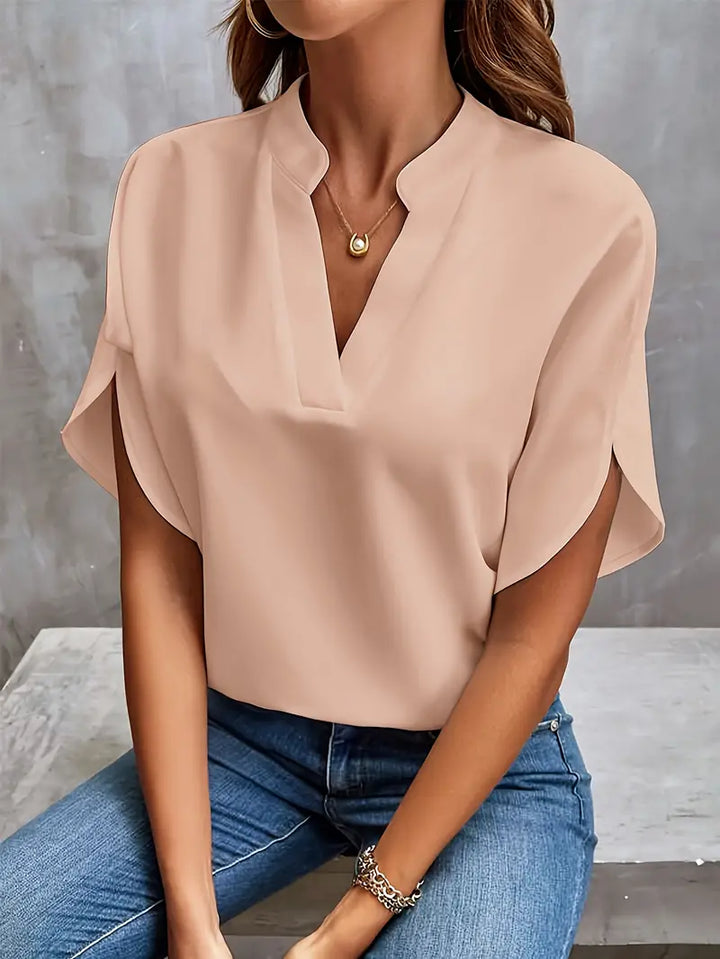 Mune Fashion | Elegant Light Blouse for Women