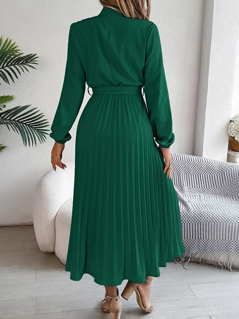 Mune | Simple Dress with Stand-Up Collar and Pleated Belt