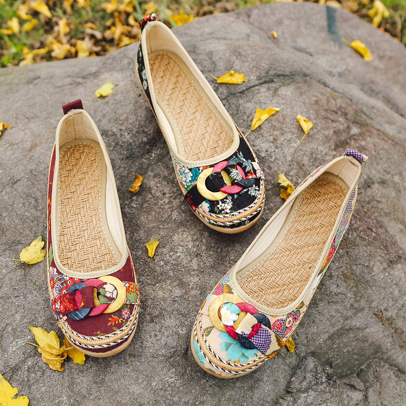 Women's floral textile slippers with low wedge heel, decorative ring application and cushioned comfort footbed Mune Fashion