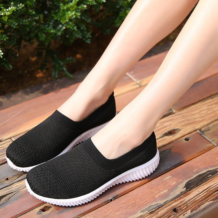 Unisex nan entry-level comfort shoe with seamless knit shaft and cushioning lightweight foam sole Mune Fashion