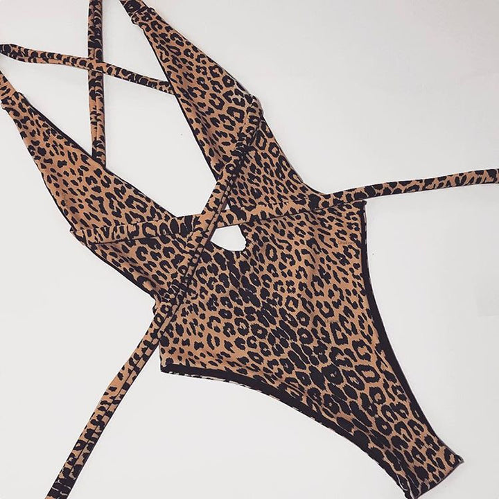 Women High-Cut Cut-Out Swimsuit Mune Fashion