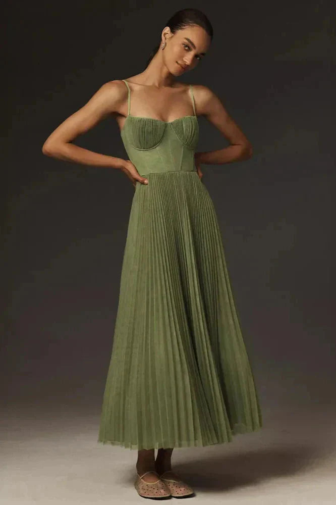 Mune | Elegant Pleated Fit & Flare Midi Dress