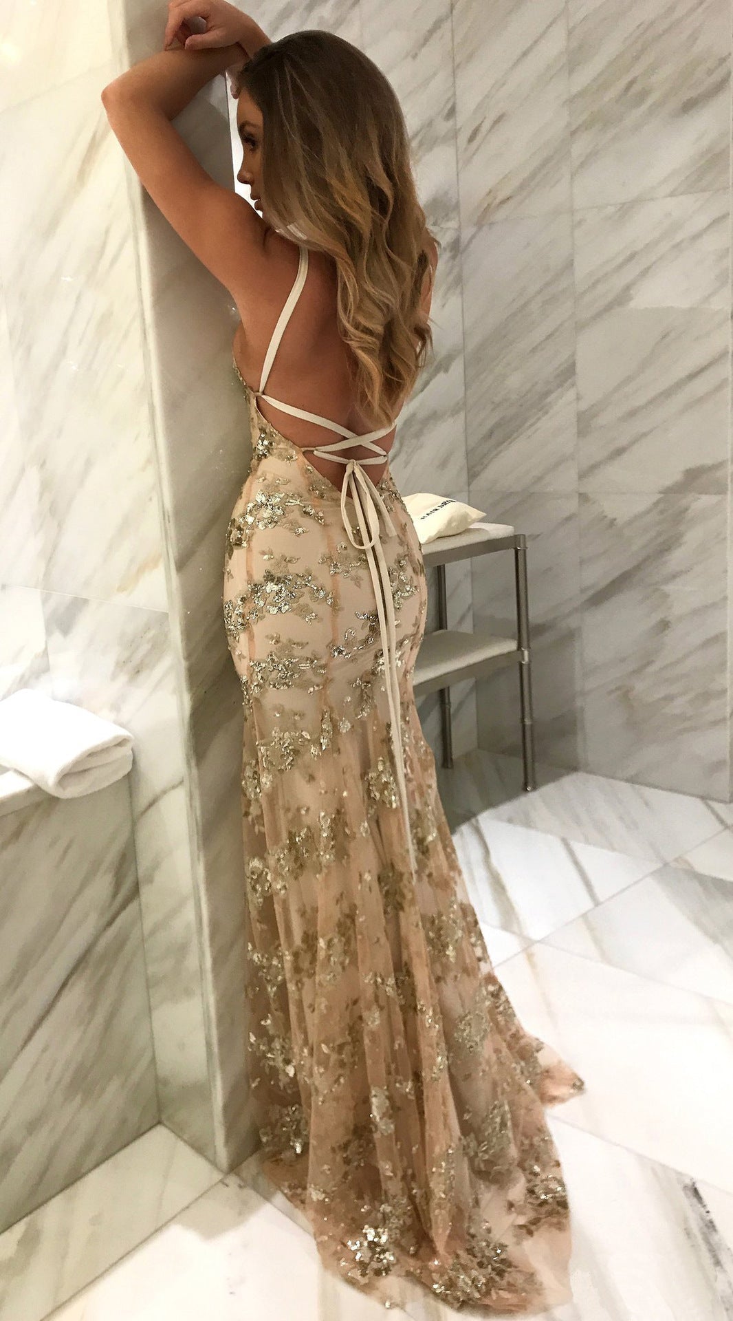 Glamorous Women's Evening Dress with Filigree Sequin Decoration and Elegant Back Cut for Evening Events | Mune Fashion