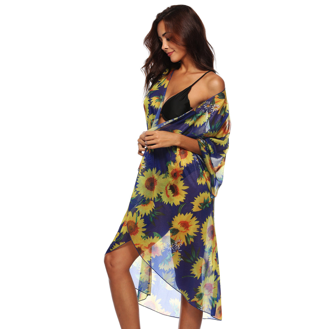 Women's airy beach kimono with floral patterns Mune Fashion