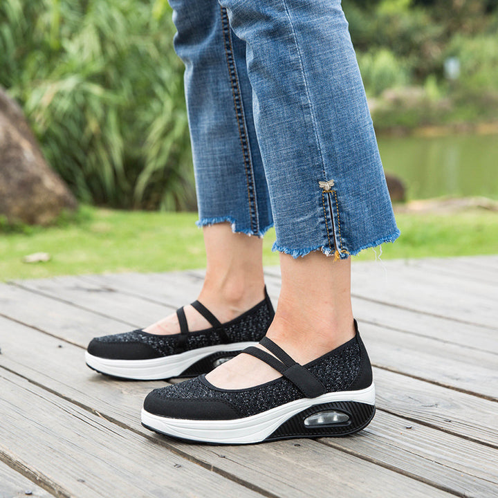 Women's nan strap comfort sneakers with breathable knitted upper, hook and loop fastening and visible air chamber midsole Mune Fashion