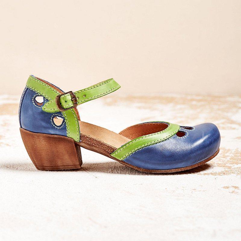 Orthopedic sandals with low heel