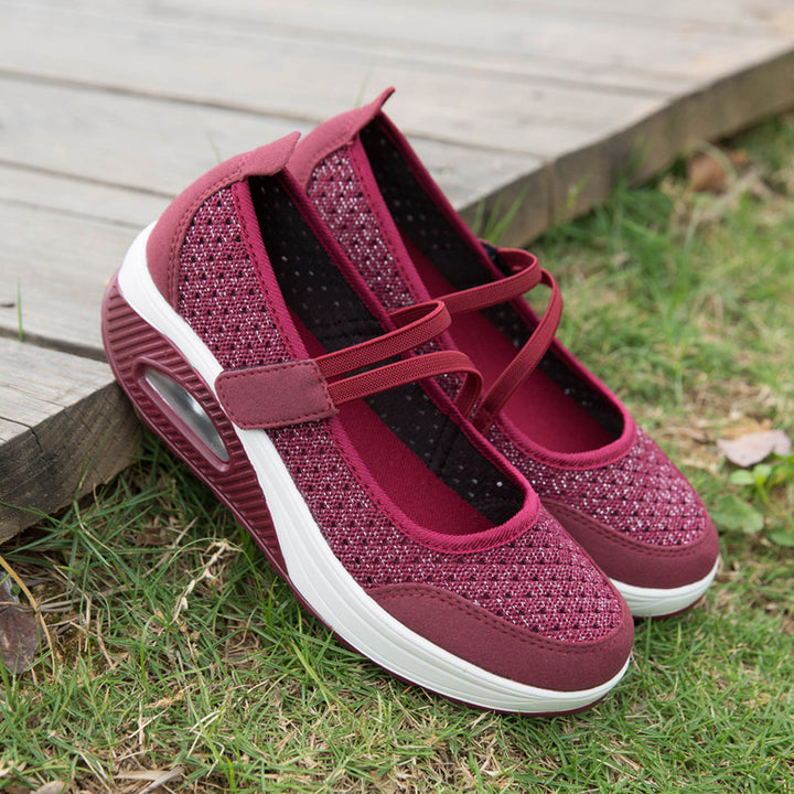 Women's nan strap comfort sneakers with breathable knitted upper, hook and loop fastening and visible air chamber midsole Mune Fashion