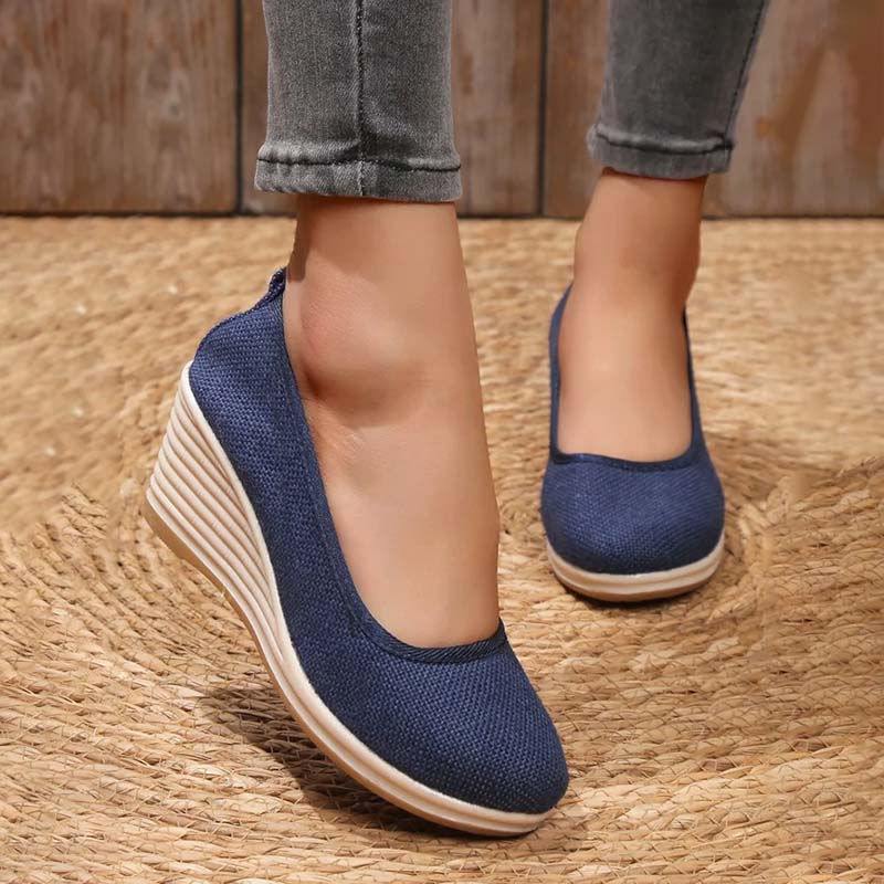 Casual wedge shoes