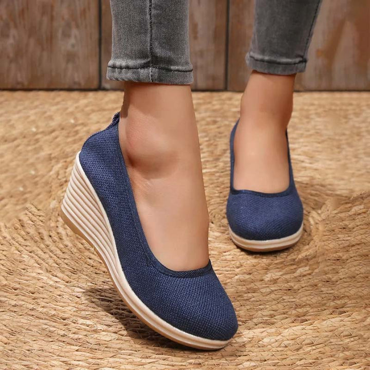 Casual wedge shoes