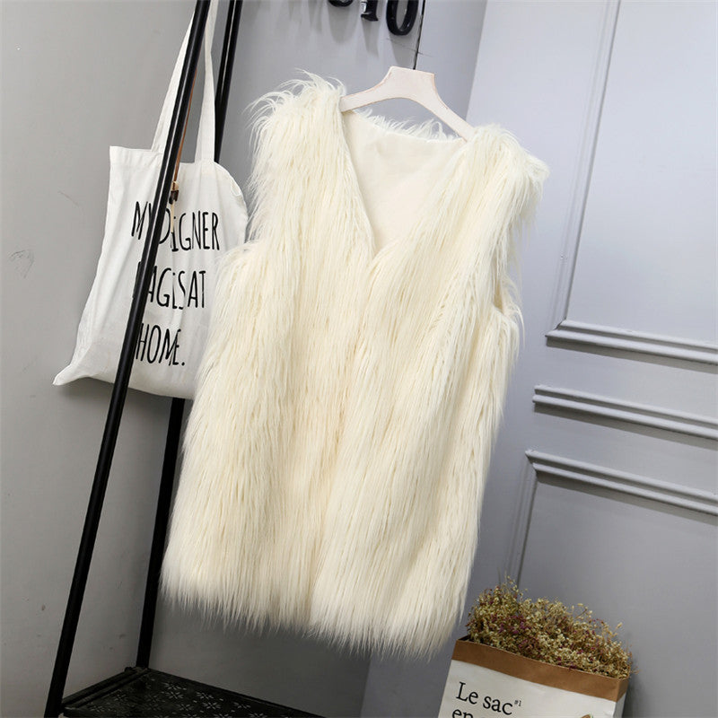 Ladies Fashionable Faux Fur Vest In Trendy Oversized Cut Mune