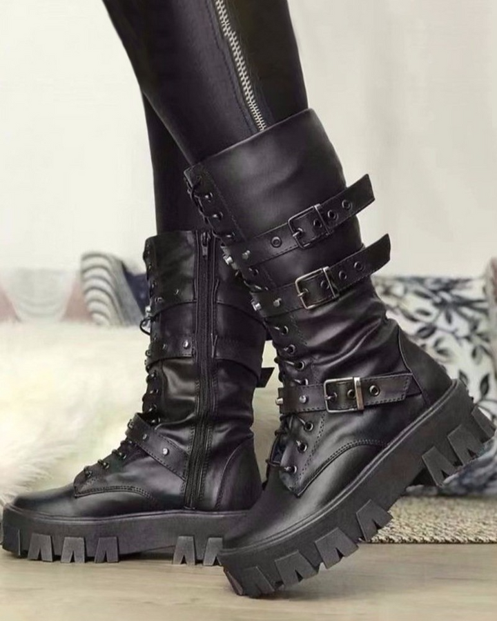 Mune | Boots with zipper and buckles