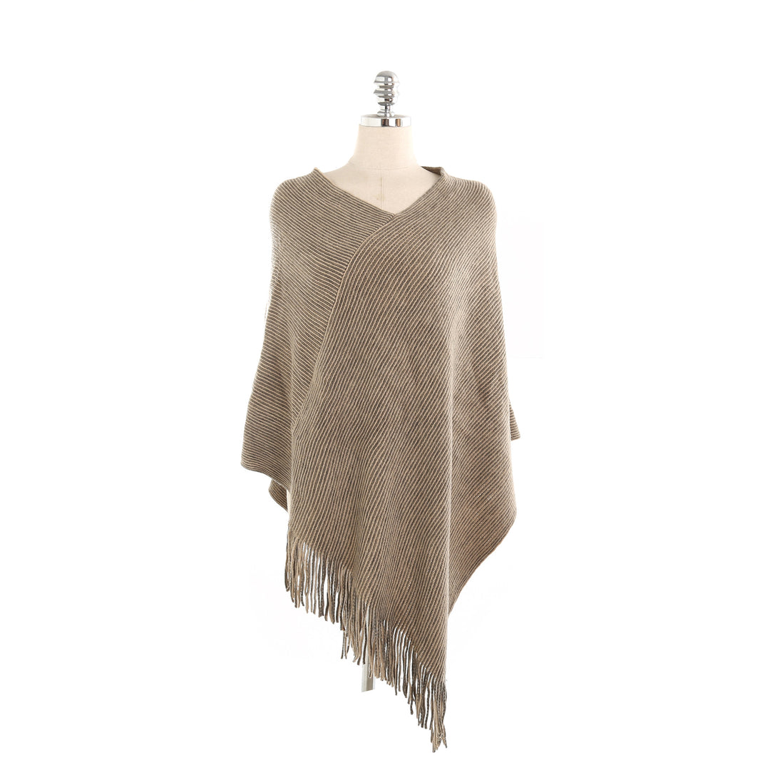 Women's fringe ruana made of wool blend with diagonal ribbed structure Mune Fashion