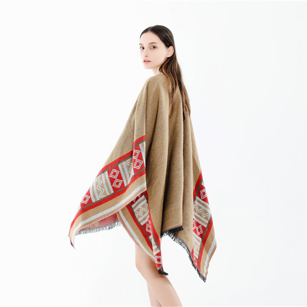 Women Oversize Ruana Poncho in Boho Ethno Look made of wool blend with V-neck and fringe hem Mune Fashion