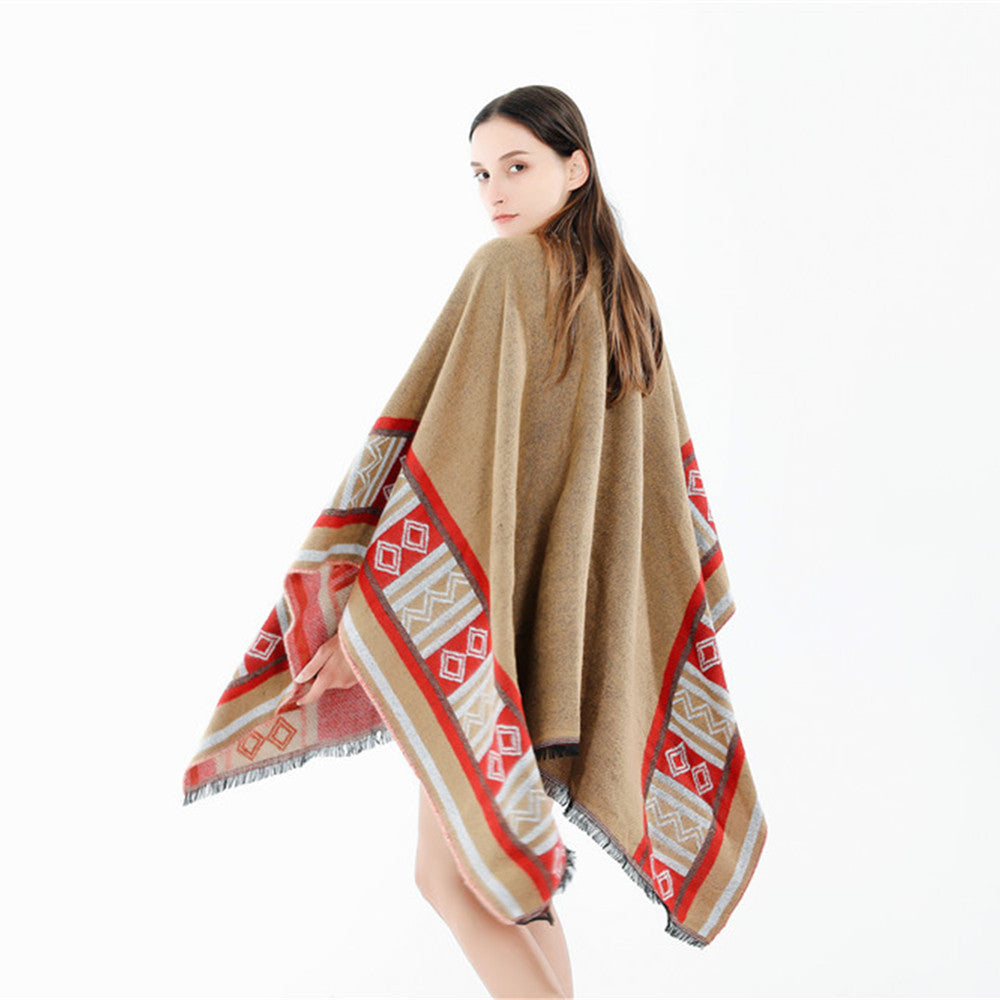 Women Oversize Ruana Poncho in Boho Ethno Look made of wool blend with V-neck and fringe hem Mune Fashion