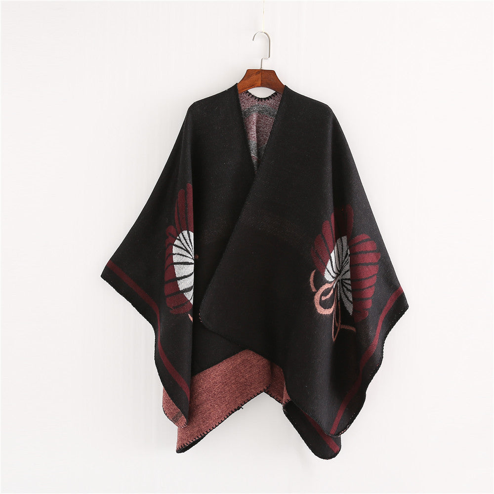 Women's Jacquard Ruana with floral intarsia pattern and two-tone reversible edge Mune Fashion