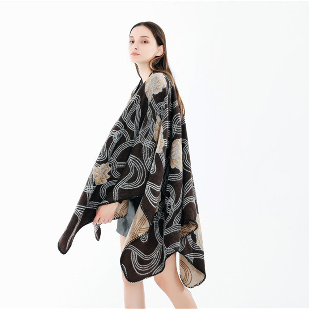Women's Jacquard Ruana with floral relief and contrasting overlock seam Mune Fashion