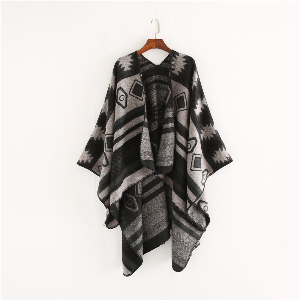 Women's Woven Jacquard Ruana Poncho with Geometric Ethno Pattern Mune Fashion