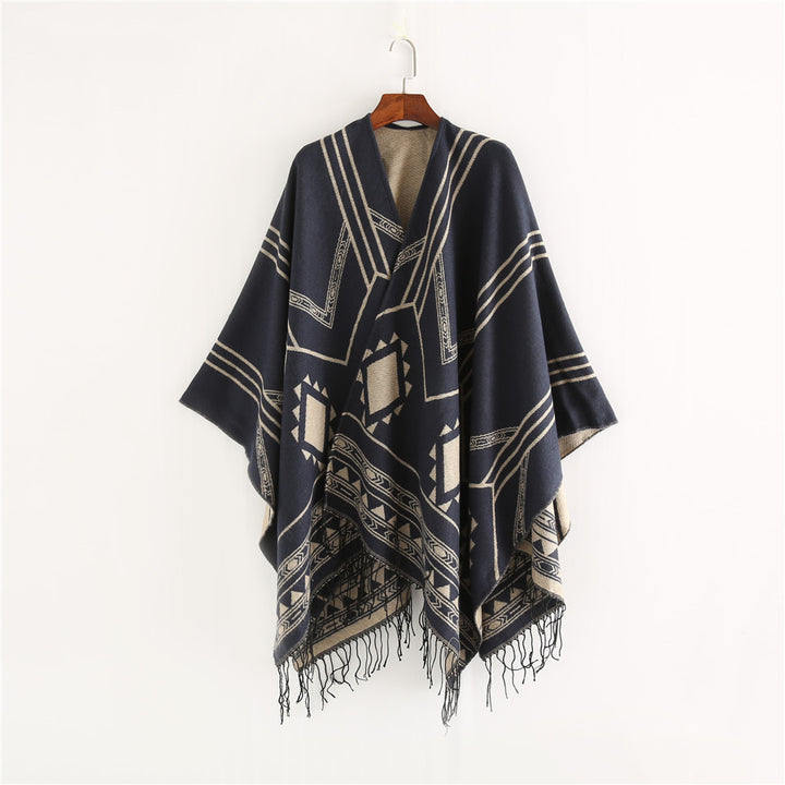Unisex Ethno-Poncho made of soft knit with fringes and geometric pattern Mune Fashion