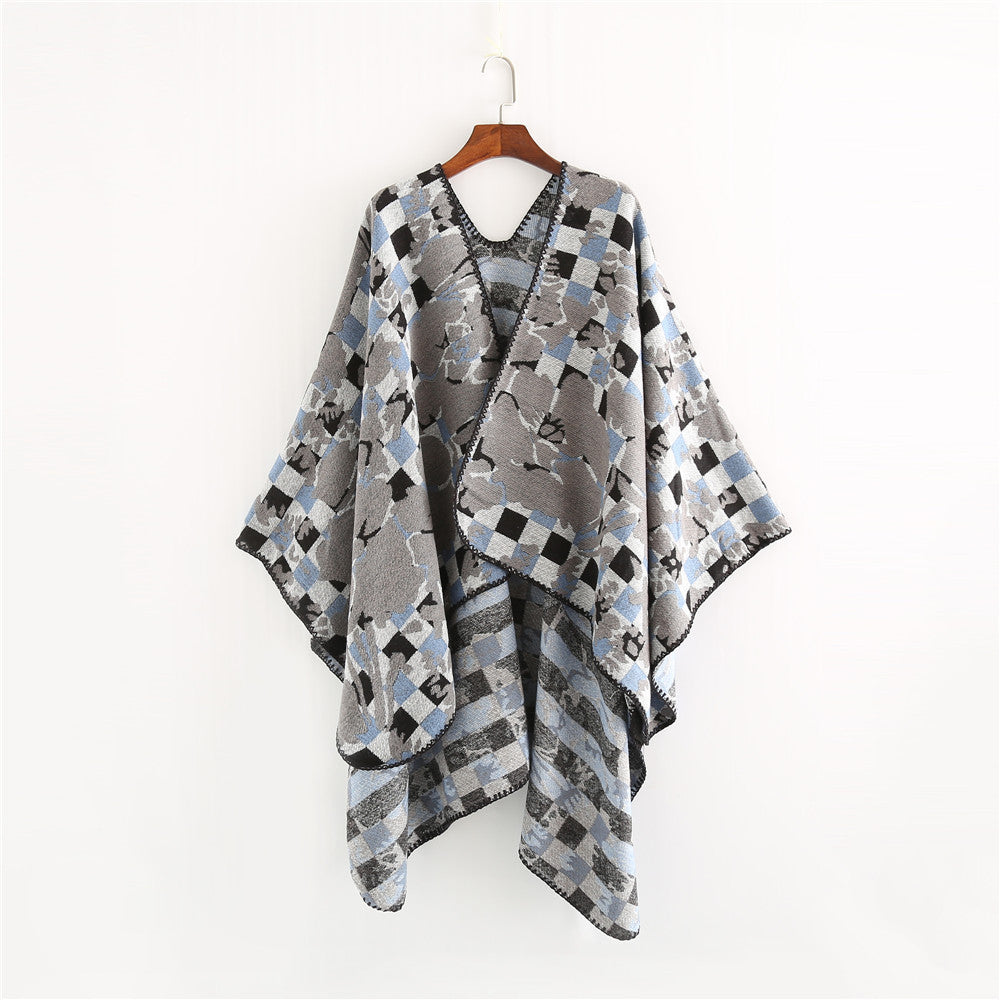 Women's Oversized Ruana with V-Neck and Jacquard Check Floral Pattern Mune Fashion