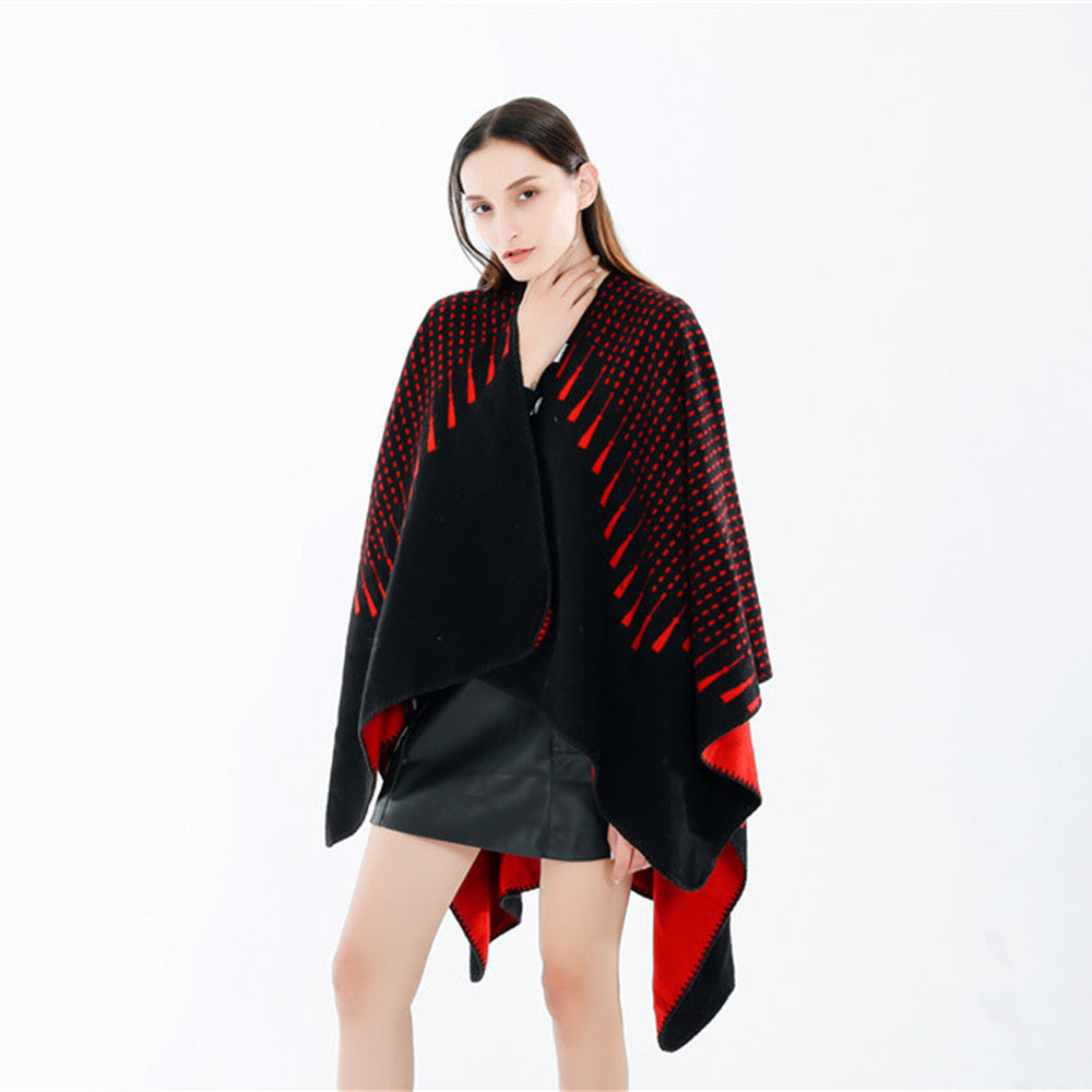Women's Double Wool Mix Cape with Reversible Jacquard and Boxy Ruana Silhouette Mune Fashion