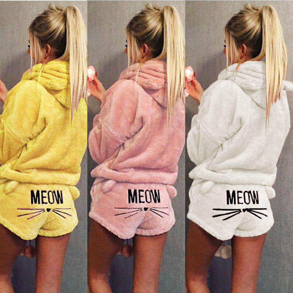 Ladies cozy two-piece lounge set with hoodie and shorts with MEOW embroidery Mune Fashion