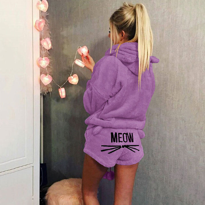 Ladies cozy two-piece lounge set with hoodie and shorts with MEOW embroidery Mune Fashion