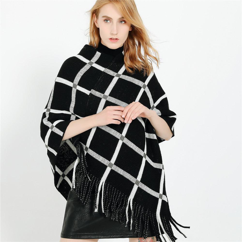 Women's Chunky Knit Poncho with Check Pattern and Fringe Hem Mune Fashion