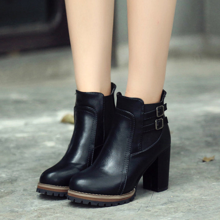 Ladies' elegant platform ankle boots with sturdy profile sole, high block heel and double buckle strap Mune Fashion