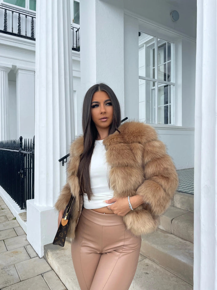 Mune | High-Quality Faux Fur Jacket Elegant Design for Elegance and Comfort