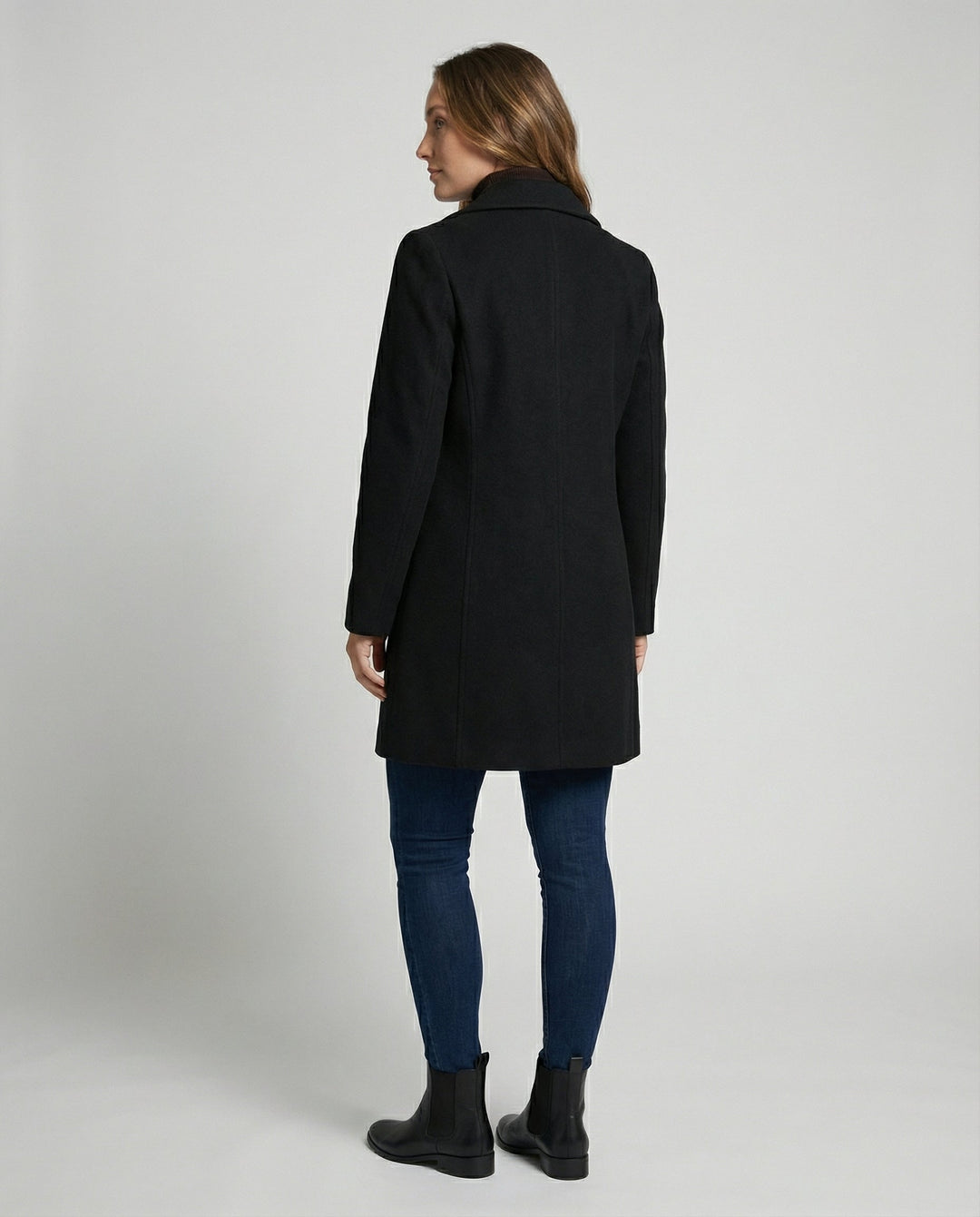 Elegant single-breasted coat women