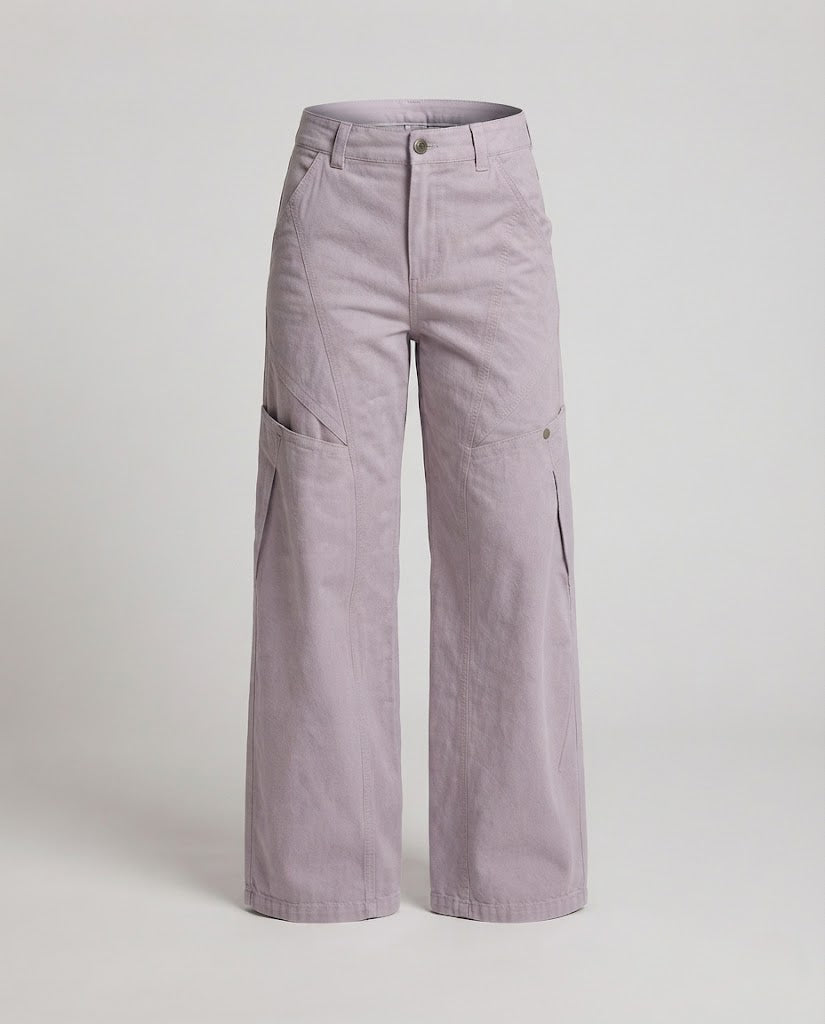 Women's loose-fitting utilitarian trousers with decorative seam panels and cargo pockets Mune Fashion