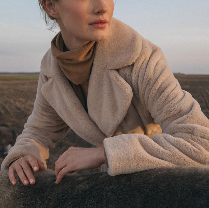 Mune | Long Coat with Elegant Shape